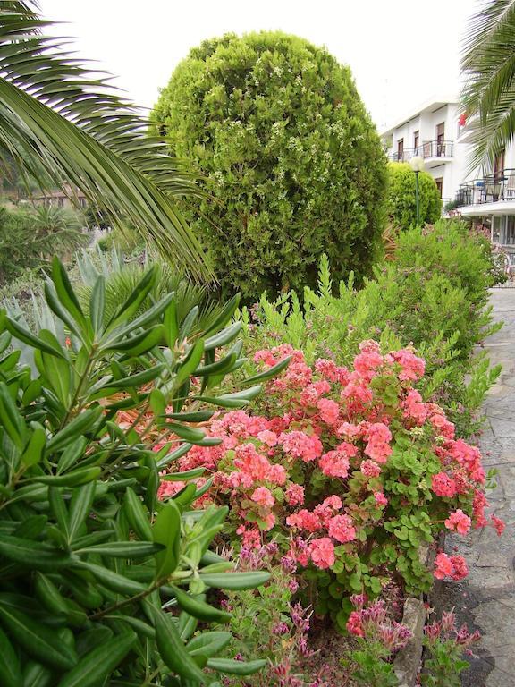 Residence La Carruba Diano Marina Dış mekan fotoğraf