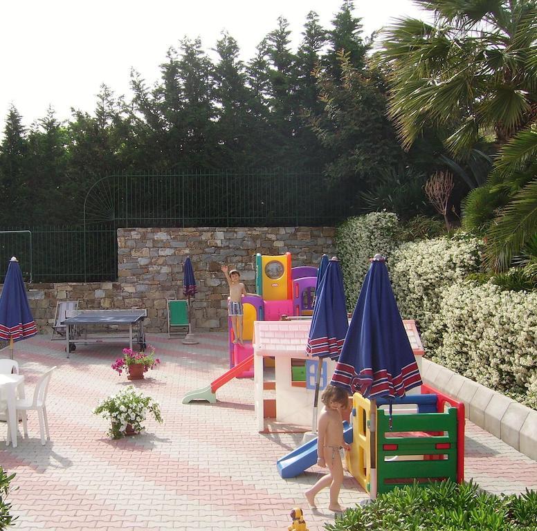 Residence La Carruba Diano Marina Dış mekan fotoğraf