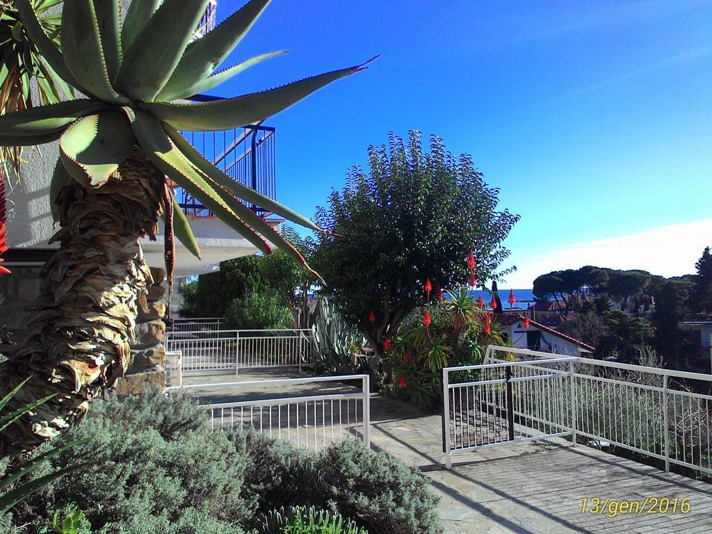 Residence La Carruba Diano Marina Dış mekan fotoğraf
